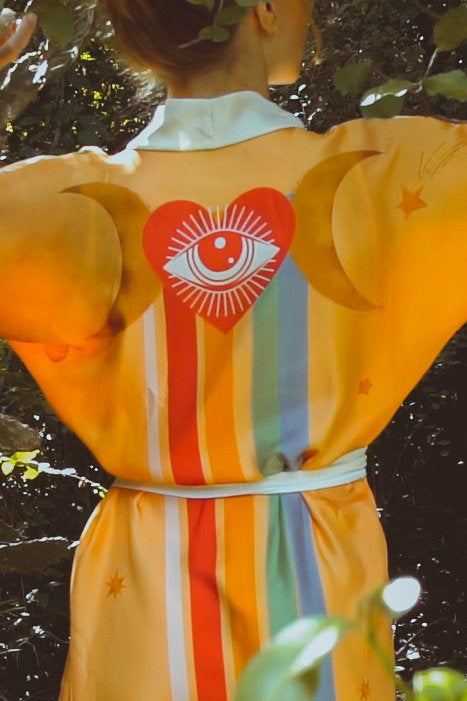 The Royal Robe Yucatan Rainbow – Custom-made kimono in eco-friendly silk