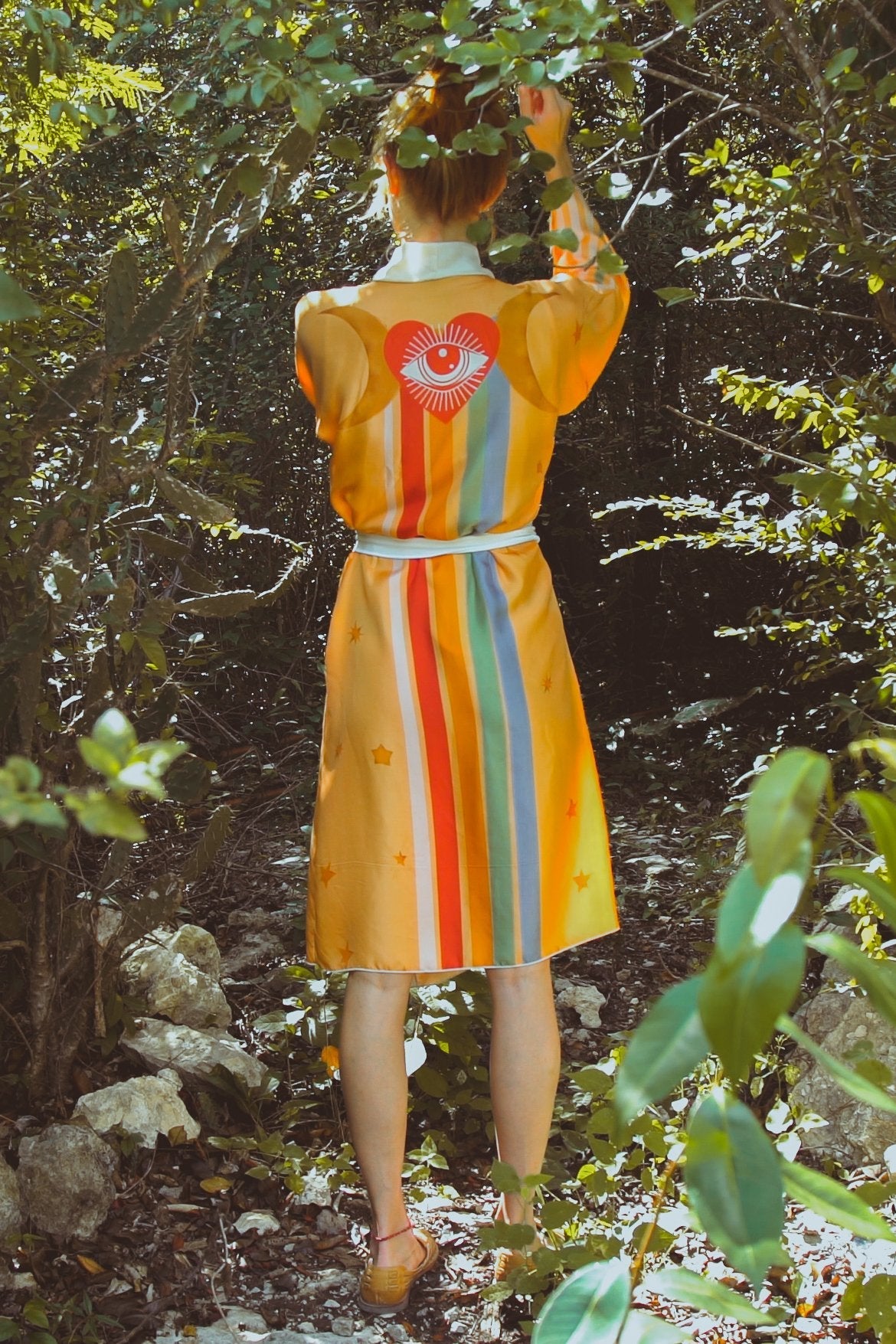 The Royal Robe Yucatan Rainbow – Custom-made kimono in eco-friendly silk