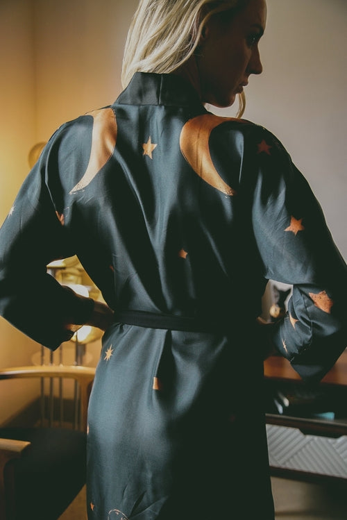 Kimono en soie The Royal Robe – Twilight, élégant et écoresponsable