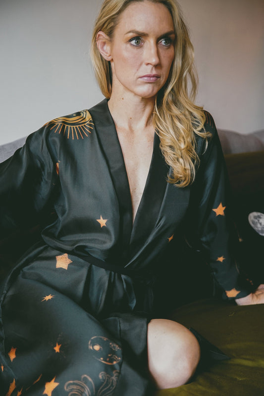 The Royal Robe Silk Kimono – Twilight, elegant and eco-friendly