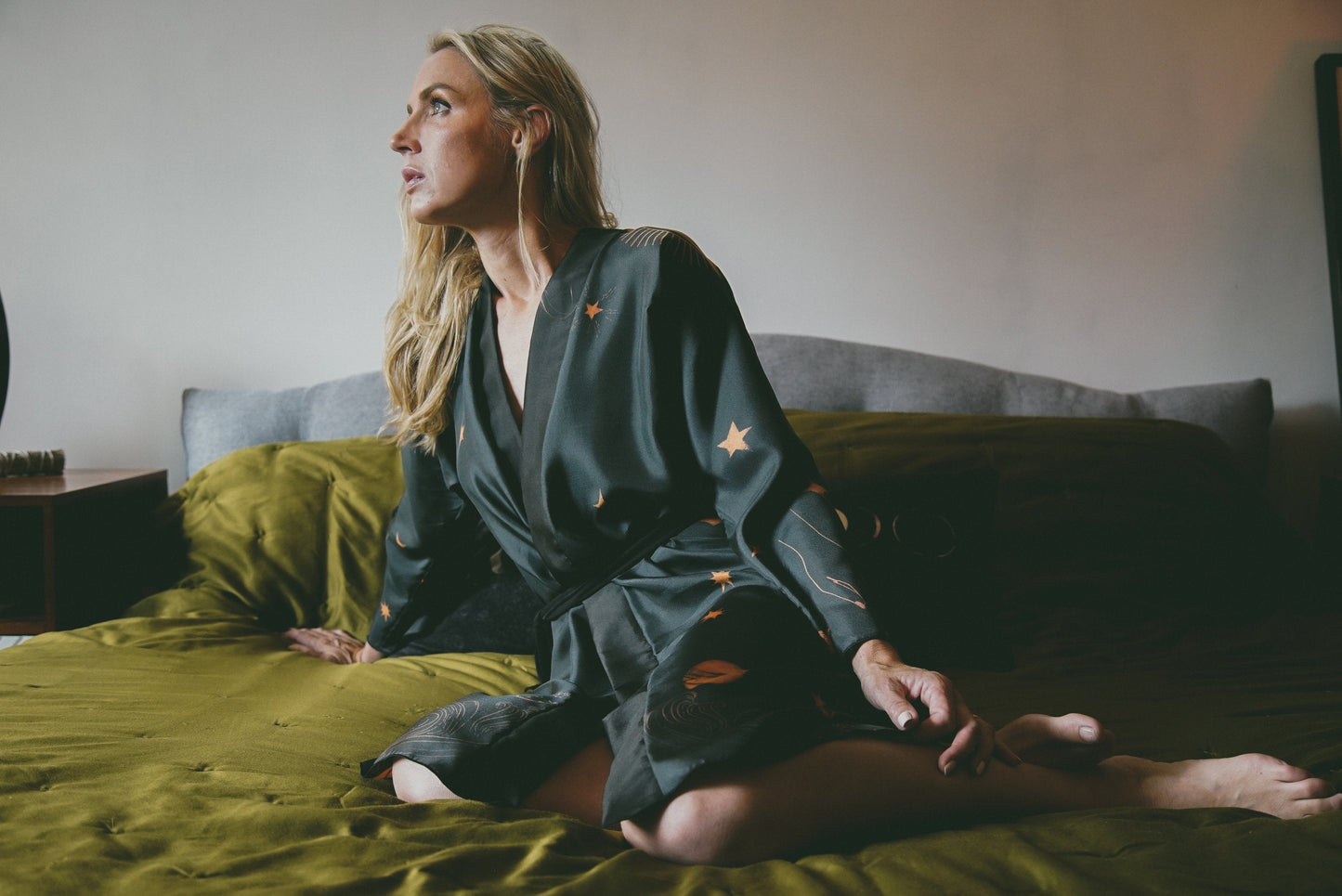 Kimono en soie The Royal Robe – Twilight, élégant et écoresponsable