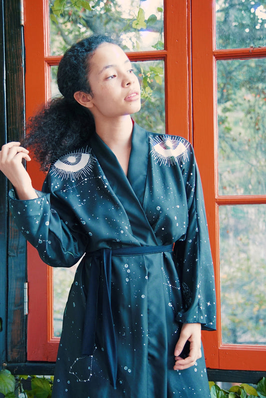 The Royal Robe – Ethically sourced, slow-fashion silk kimono