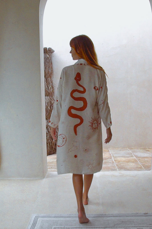 The Royal Robe Dalaman Dreamer – Handcrafted and eco-friendly kimono in lightweight silk