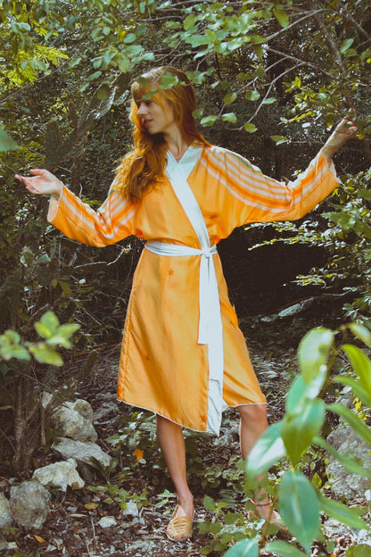 The Royal Robe Yucatan Rainbow – Custom-made kimono in eco-friendly silk